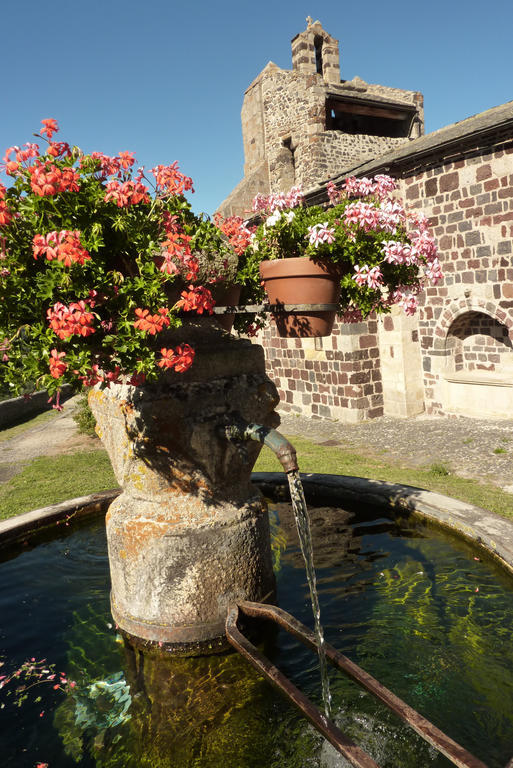 Gite-Hotel La Cabourne Saint-Privat-d'Allier Luaran gambar